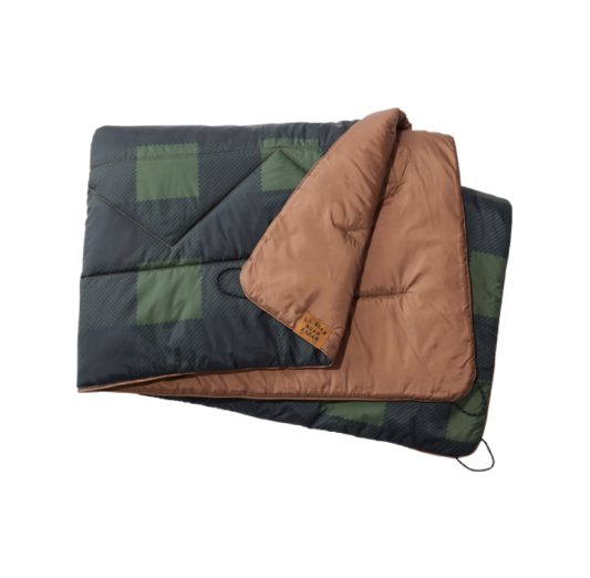 Plaid puffer blanket.